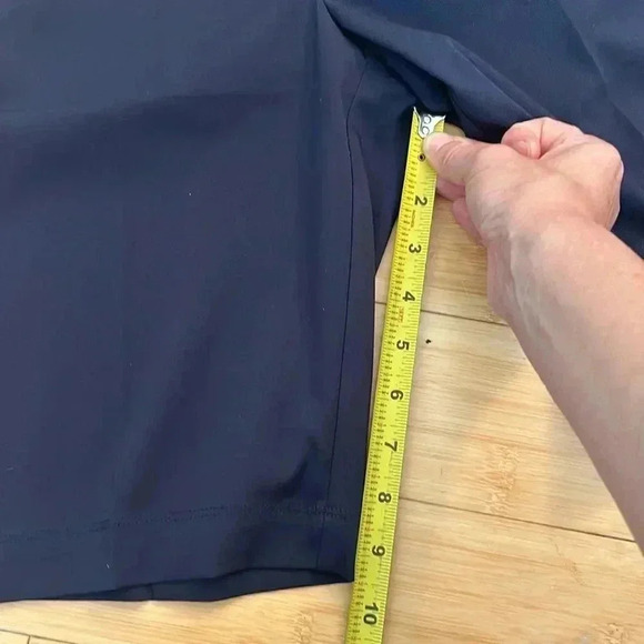Tail Women’s Navy Blue Golf Shorts size 6 - Picture 7 of 9